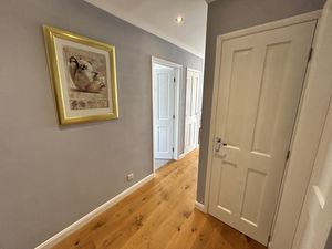 Photo 16- click for photo gallery